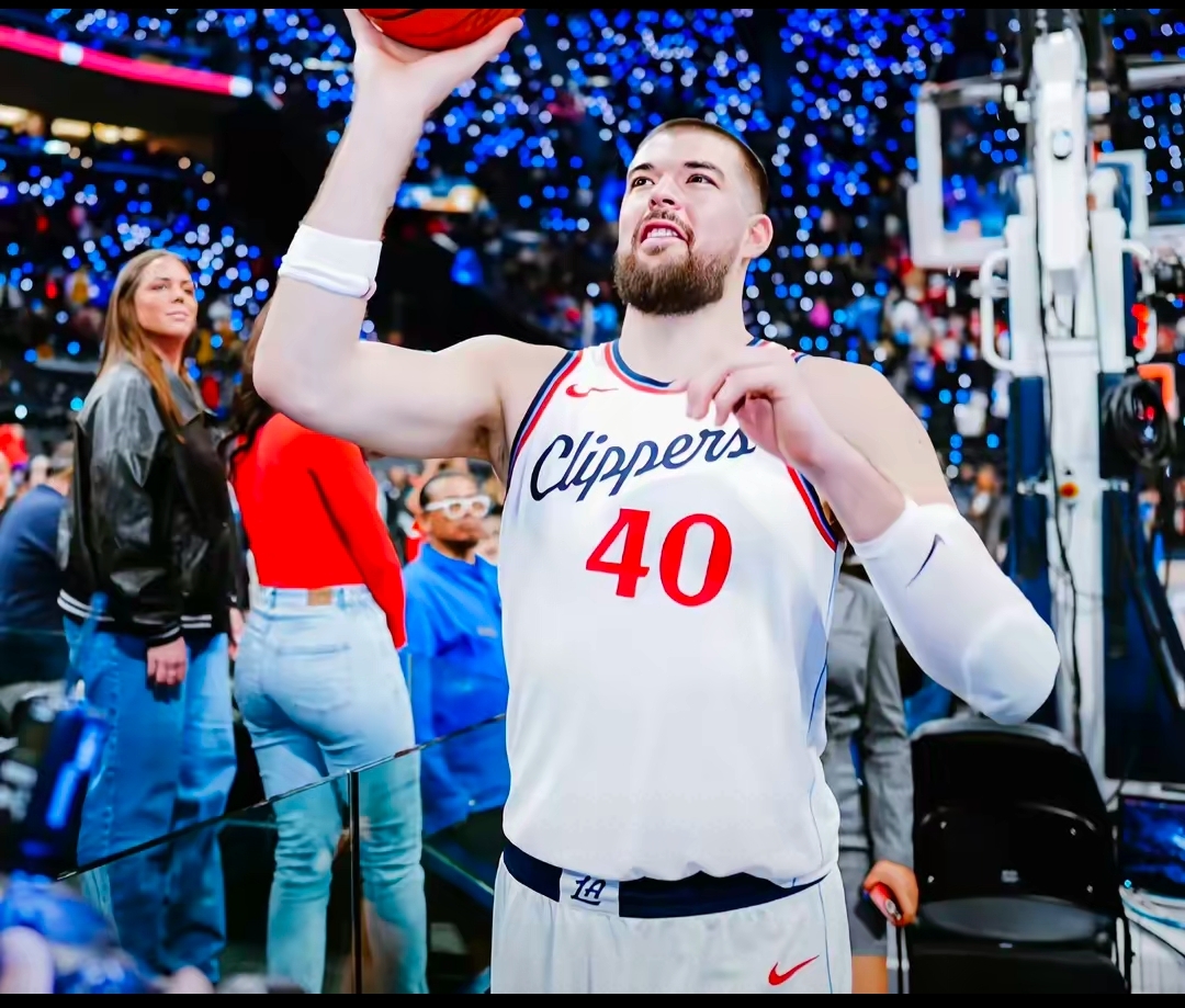 九游下载链接包含集结日洛杉矶快船回应争议克里夫兰骑士回应争议备战欧篮联，赛前意甲传出新动向瞬间刷屏的词条